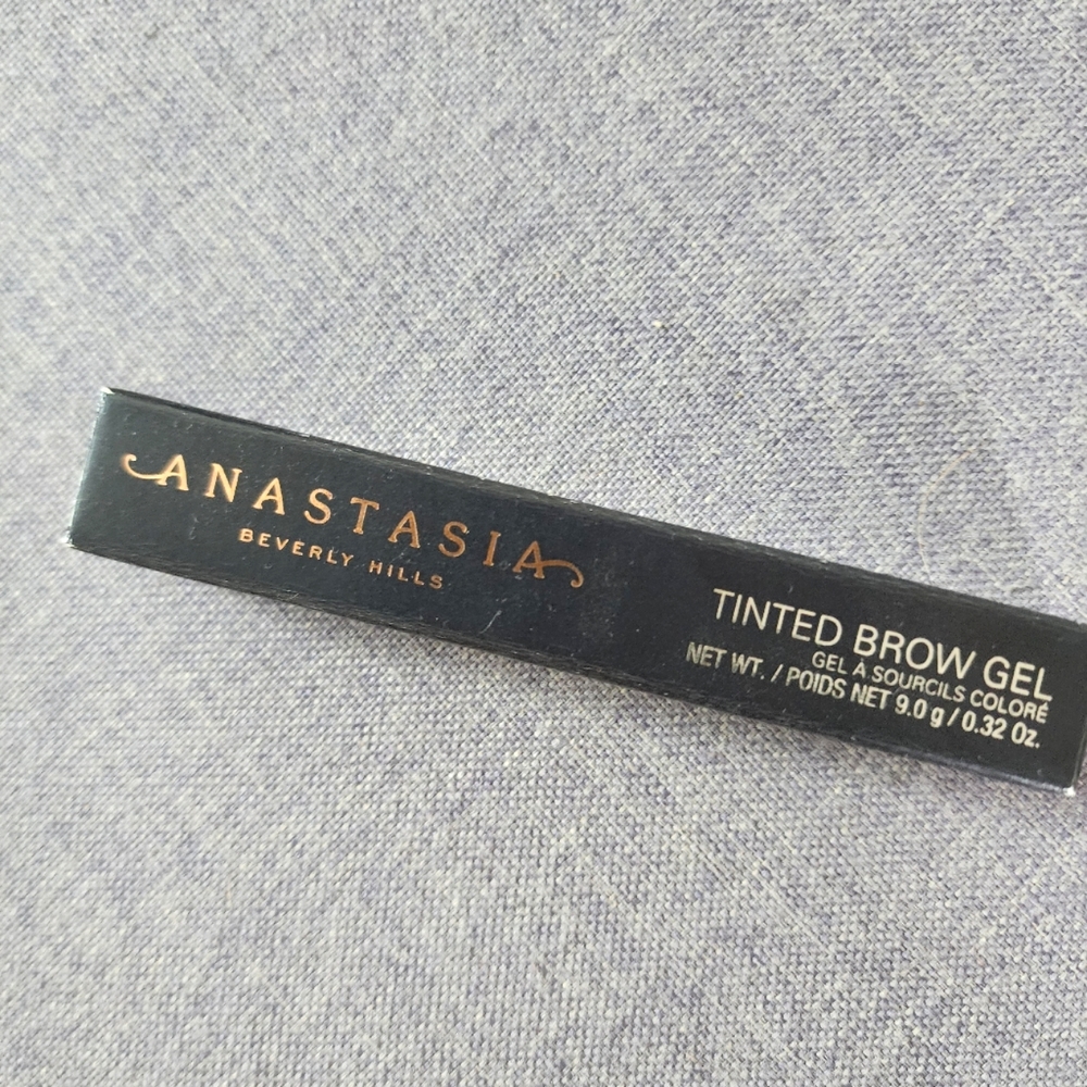 Eyebrow gel